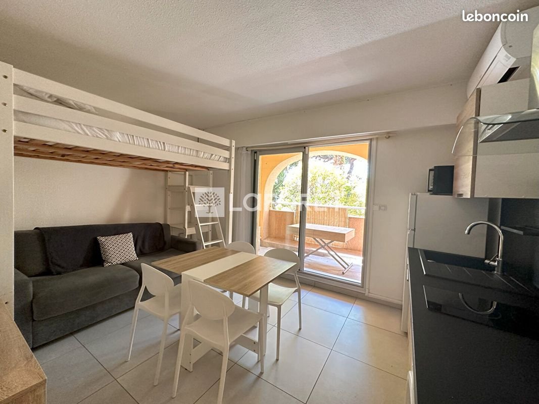 Appartement à louer, 20m², Hyères