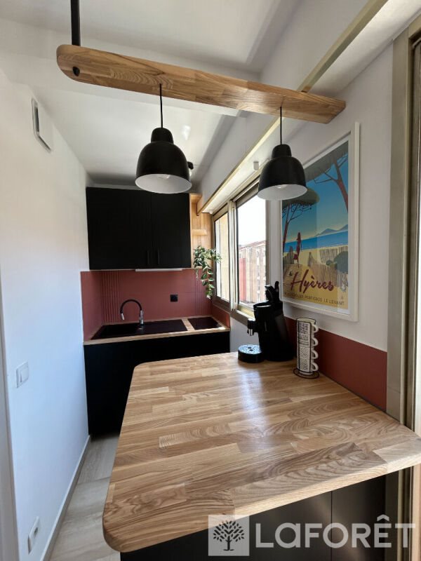 Appartement à louer, 28m², Hyères