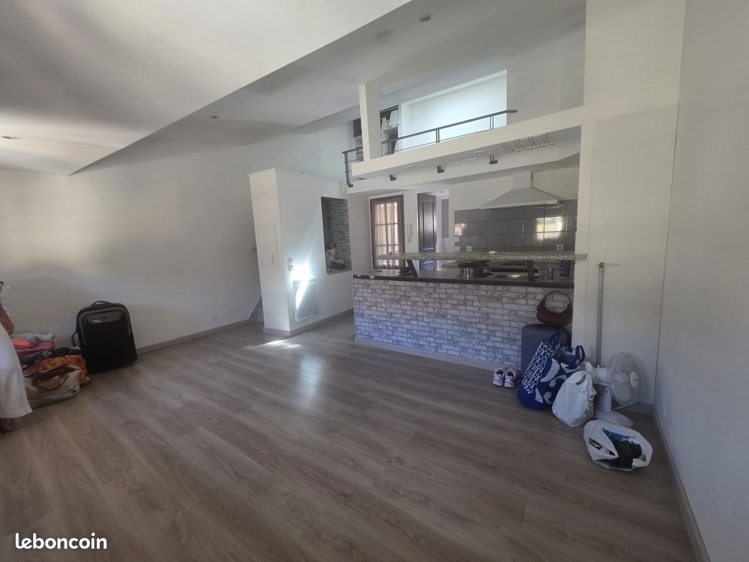 Appartement à vendre, 77m², Arles