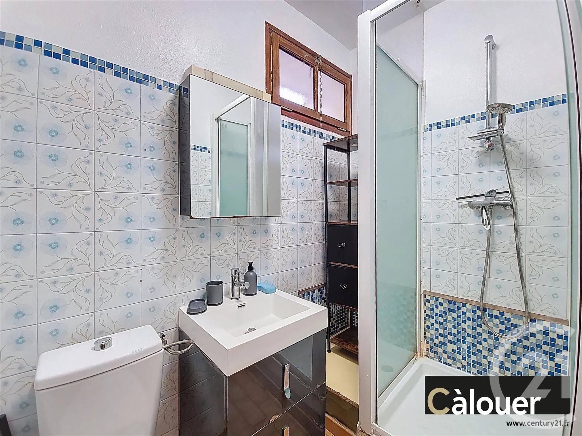 Appartement à louer, 27m², Roquemaure