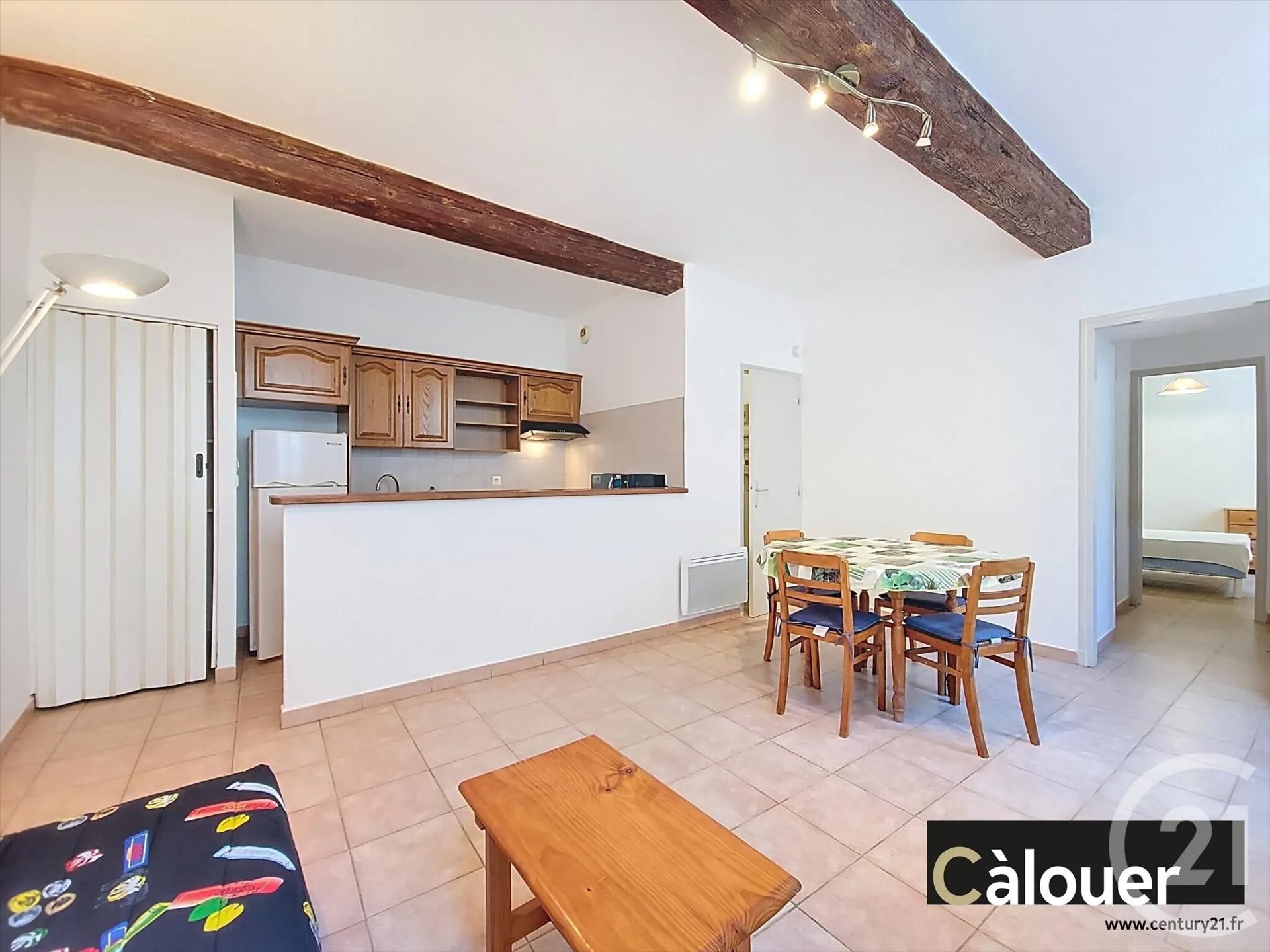 Appartement à louer, 45m², Roquemaure