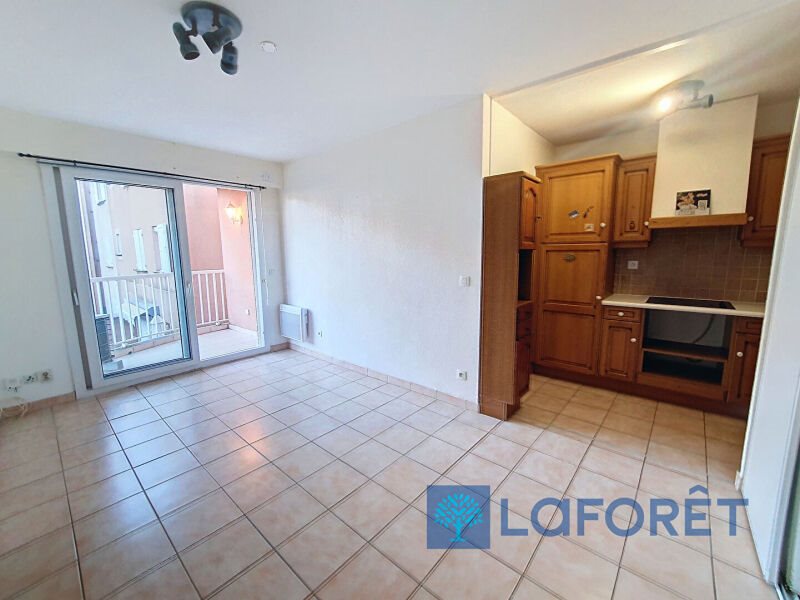 Appartement à louer, 31m², Carqueiranne