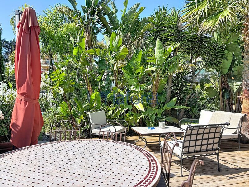 Maison à louer, 145m², Carqueiranne