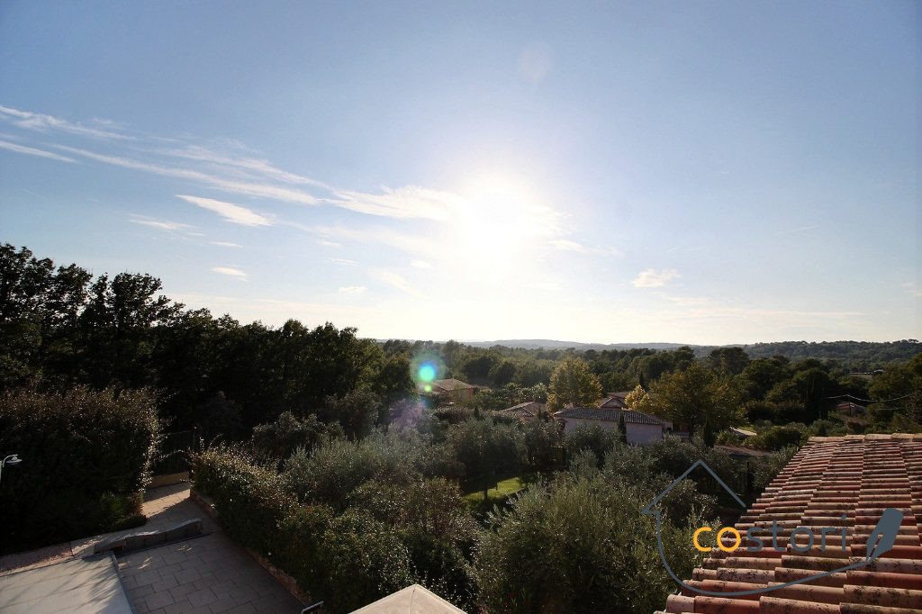 Maison à vendre, 300m², Trans-en-Provence