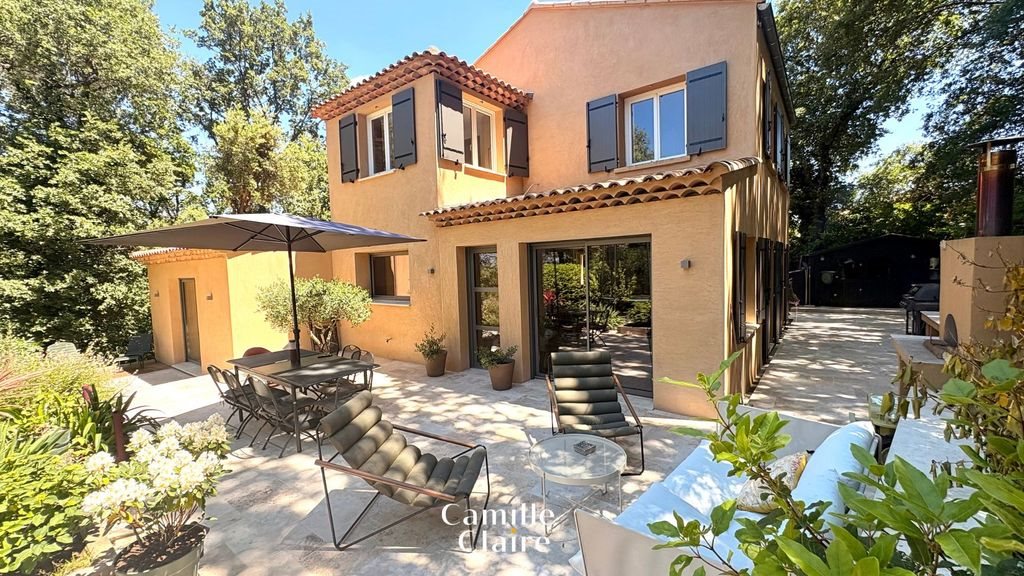 Maison à vendre, 161m², Mimet