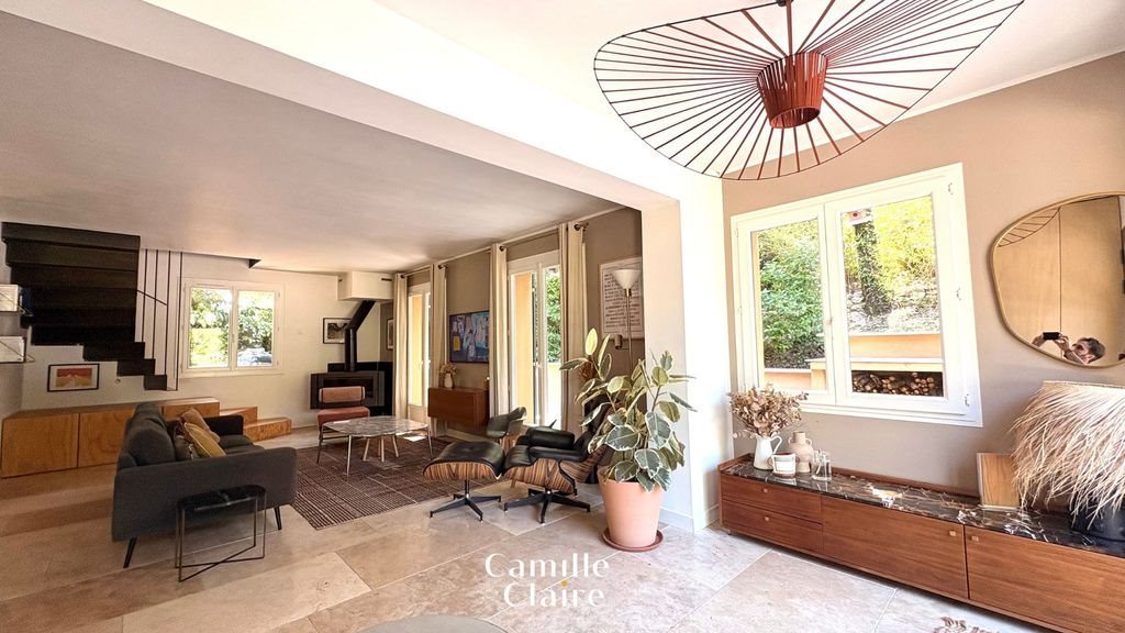 Maison à vendre, 161m², Mimet