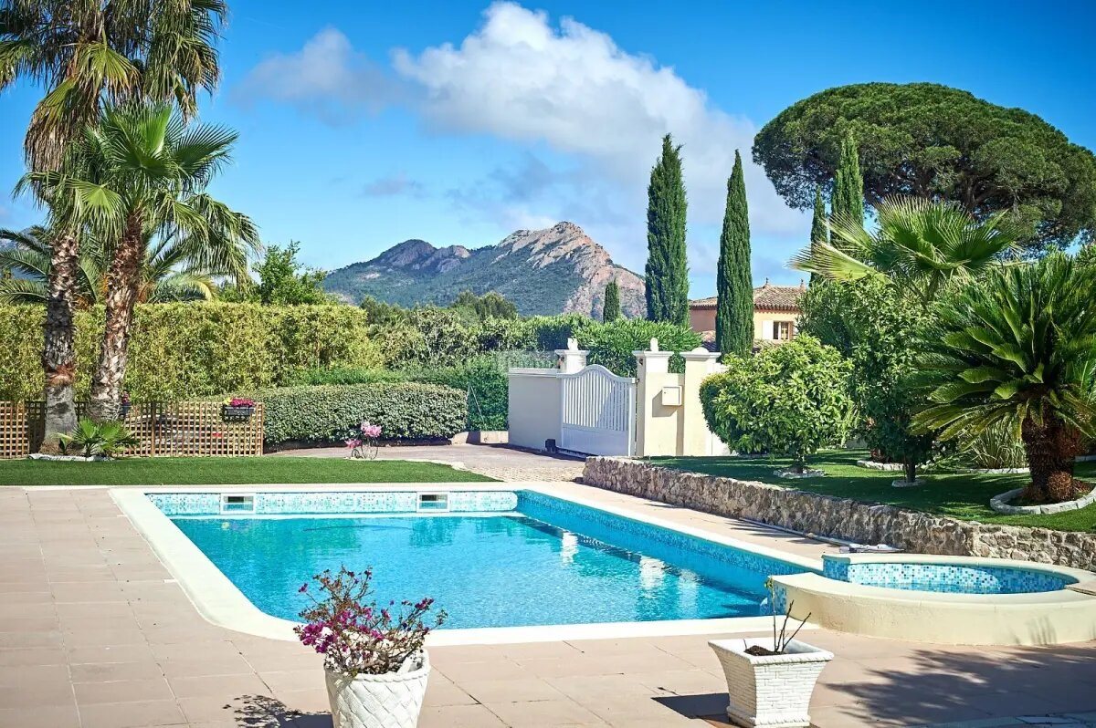 Maison à vendre, 143m², Saint-Raphaël