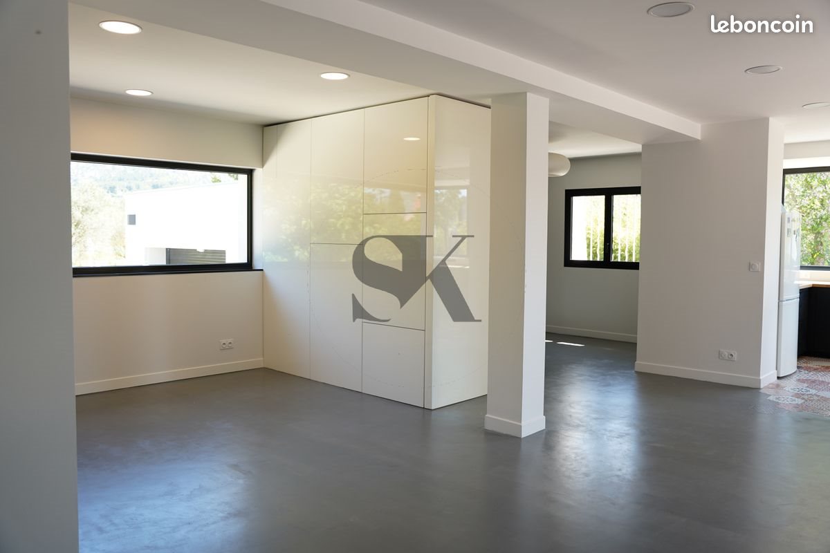 Maison à louer, 182m², Aubagne