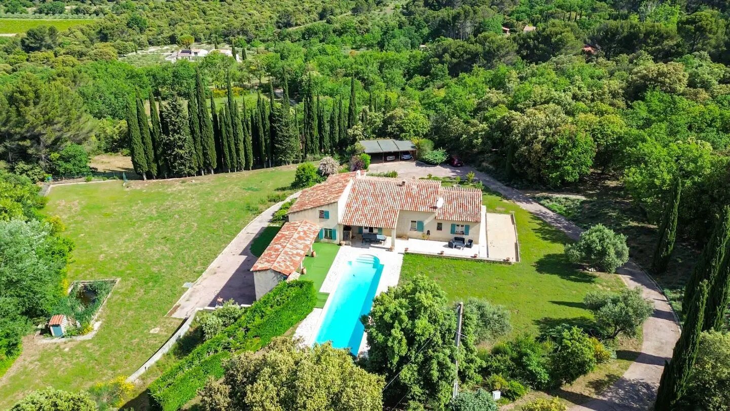 Maison à vendre, 190m², Vaugines