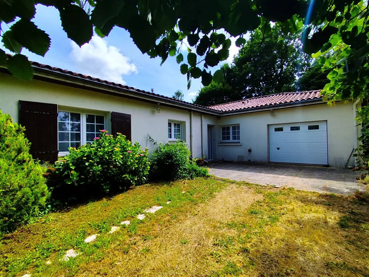 Maison à vendre, 120m², Saint-Hilaire-de-Villefranche