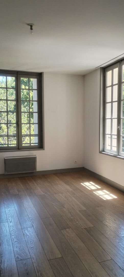 Appartement à louer, 67m², Saintes