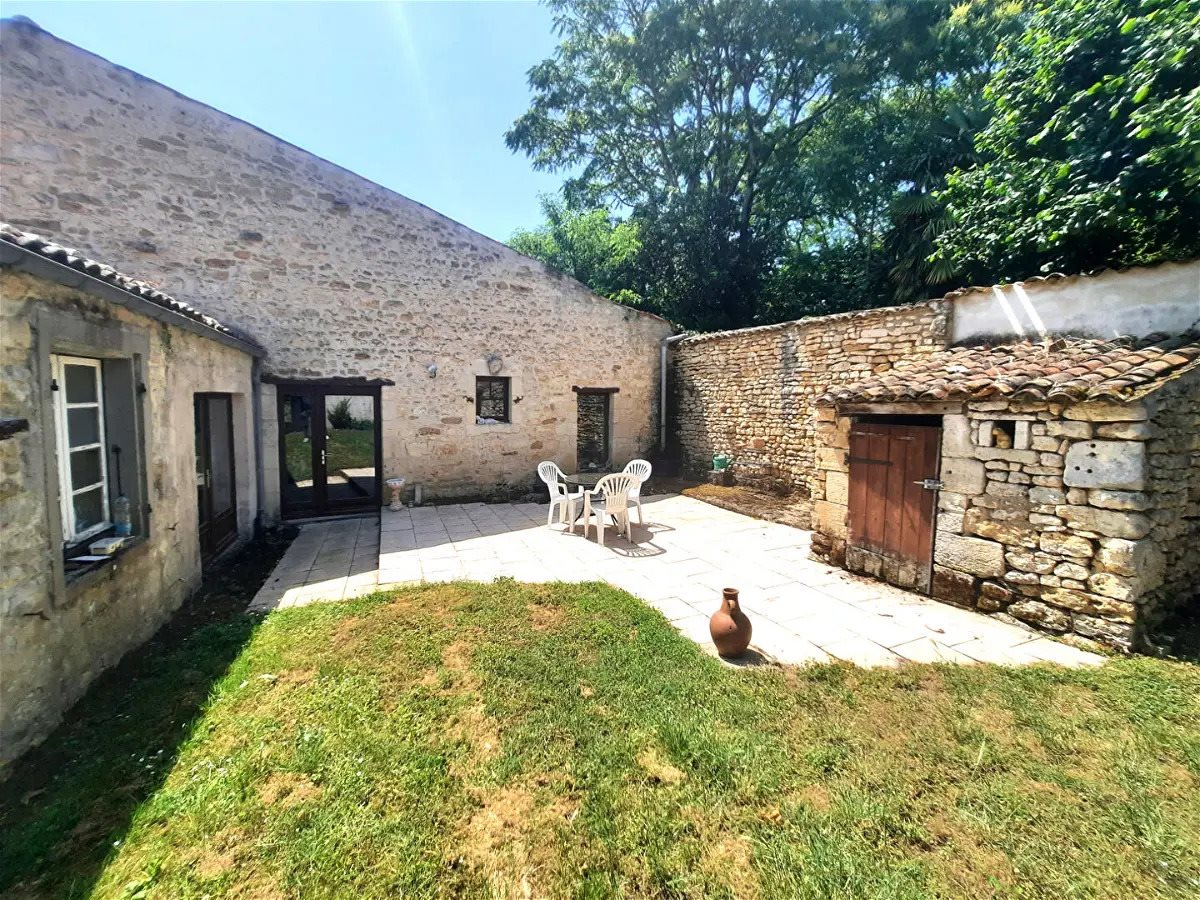 Maison à vendre, 220m², Gémozac