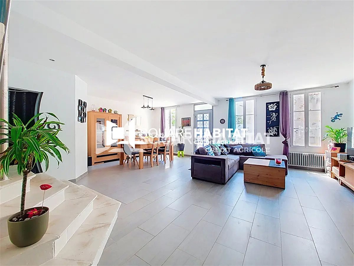 Maison à vendre, 260m², Corme-Royal