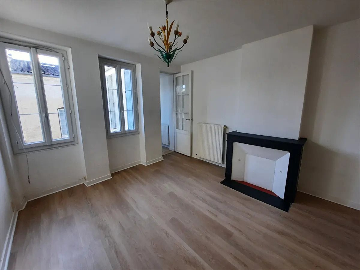 Appartement à vendre, 59m², Saintes