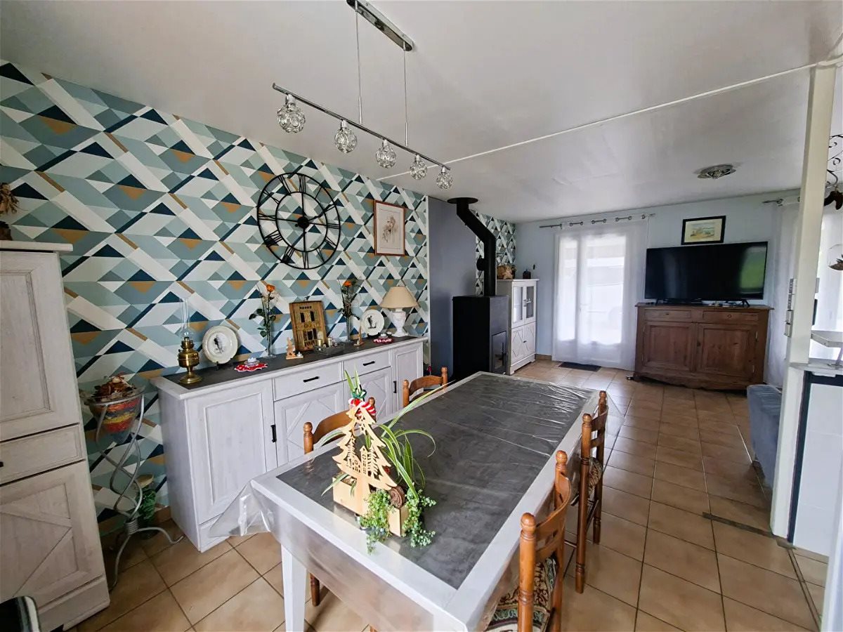 Maison à vendre, 120m², Saint-Genis-de-Saintonge