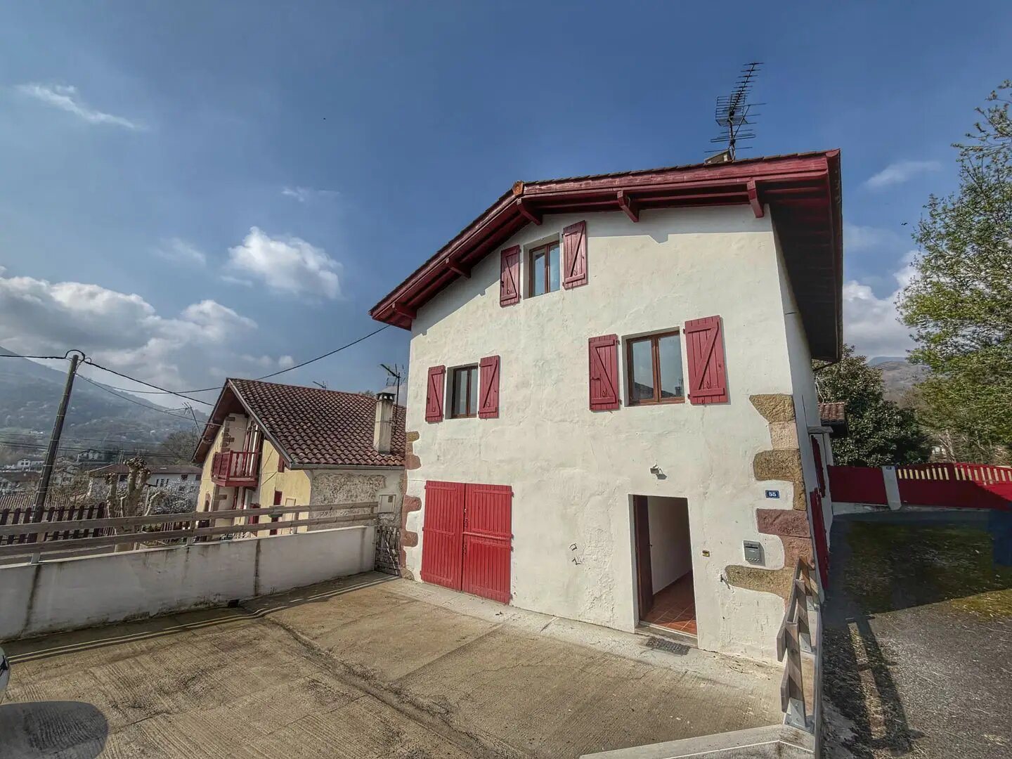 Maison à vendre, 98m², Saint-Etienne-de-Baïgorry