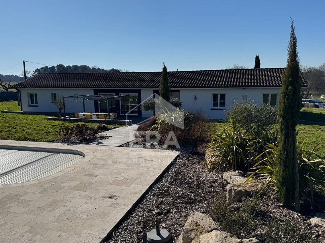 Maison à vendre, 232m², Saint-Seurin-sur-l'Isle