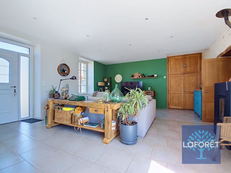 Maison à vendre, 178m², Sigournais