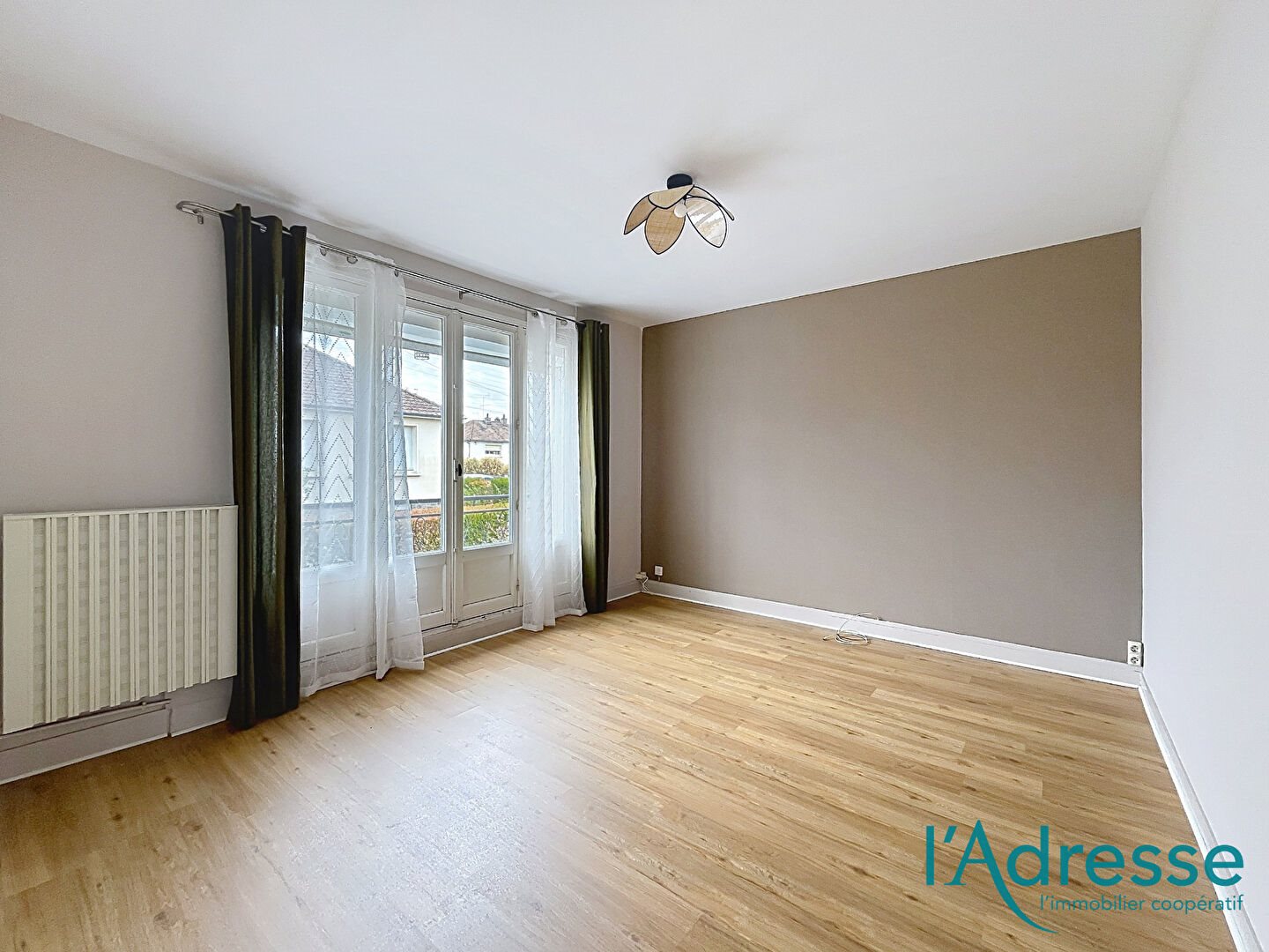 Maison à vendre, 73m², Laval