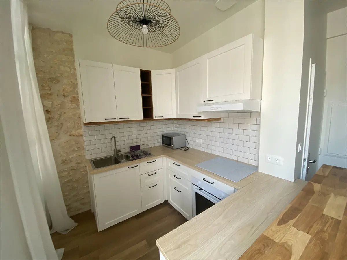 Appartement à louer, 29m², Rochefort
