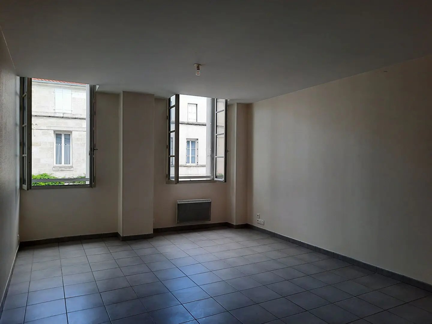 Appartement à louer, 56m², Rochefort