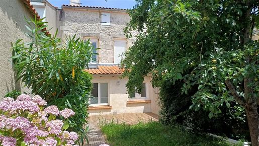 Advert pic 0
