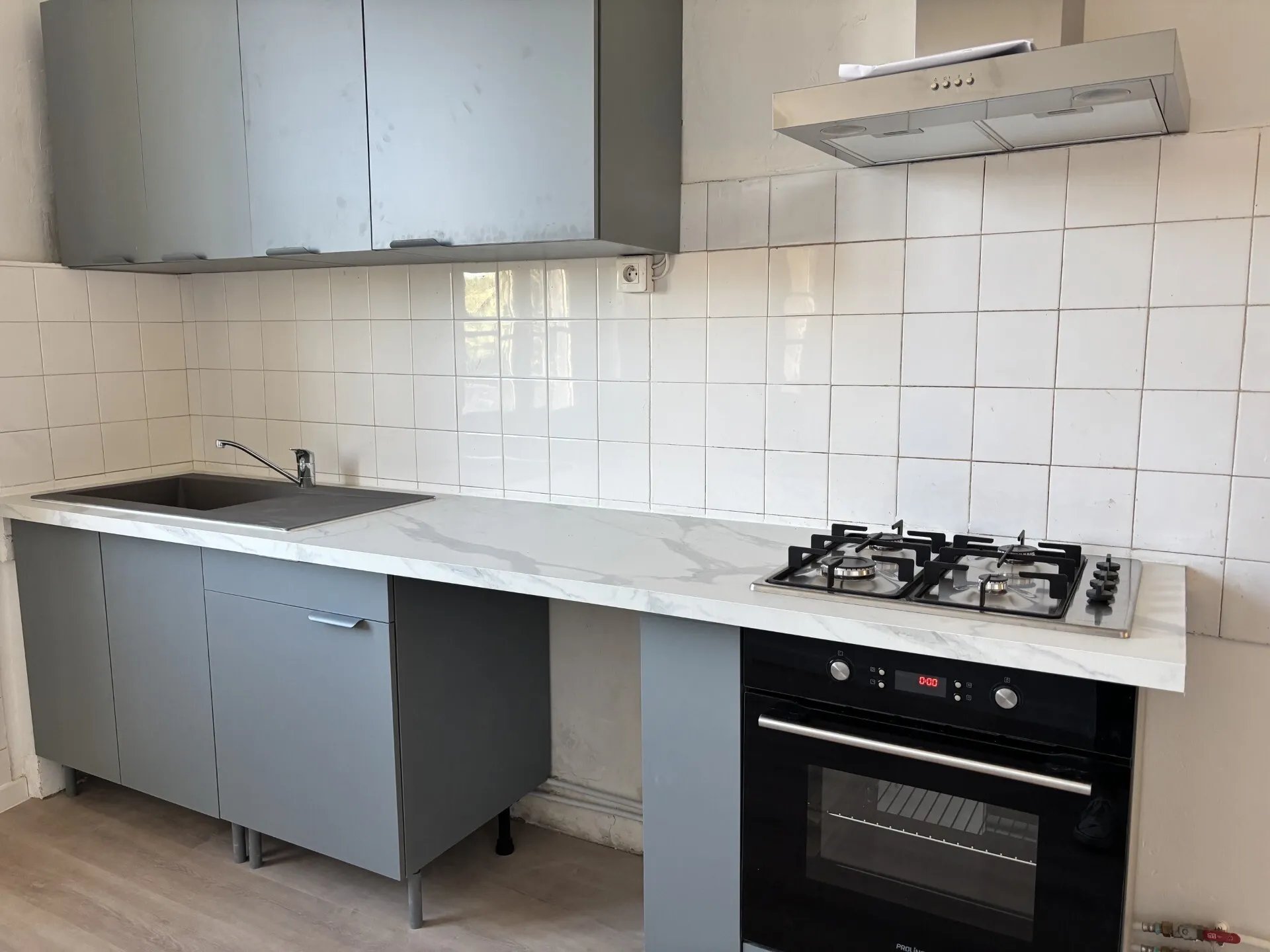 Appartement à louer, 77m², Lambesc