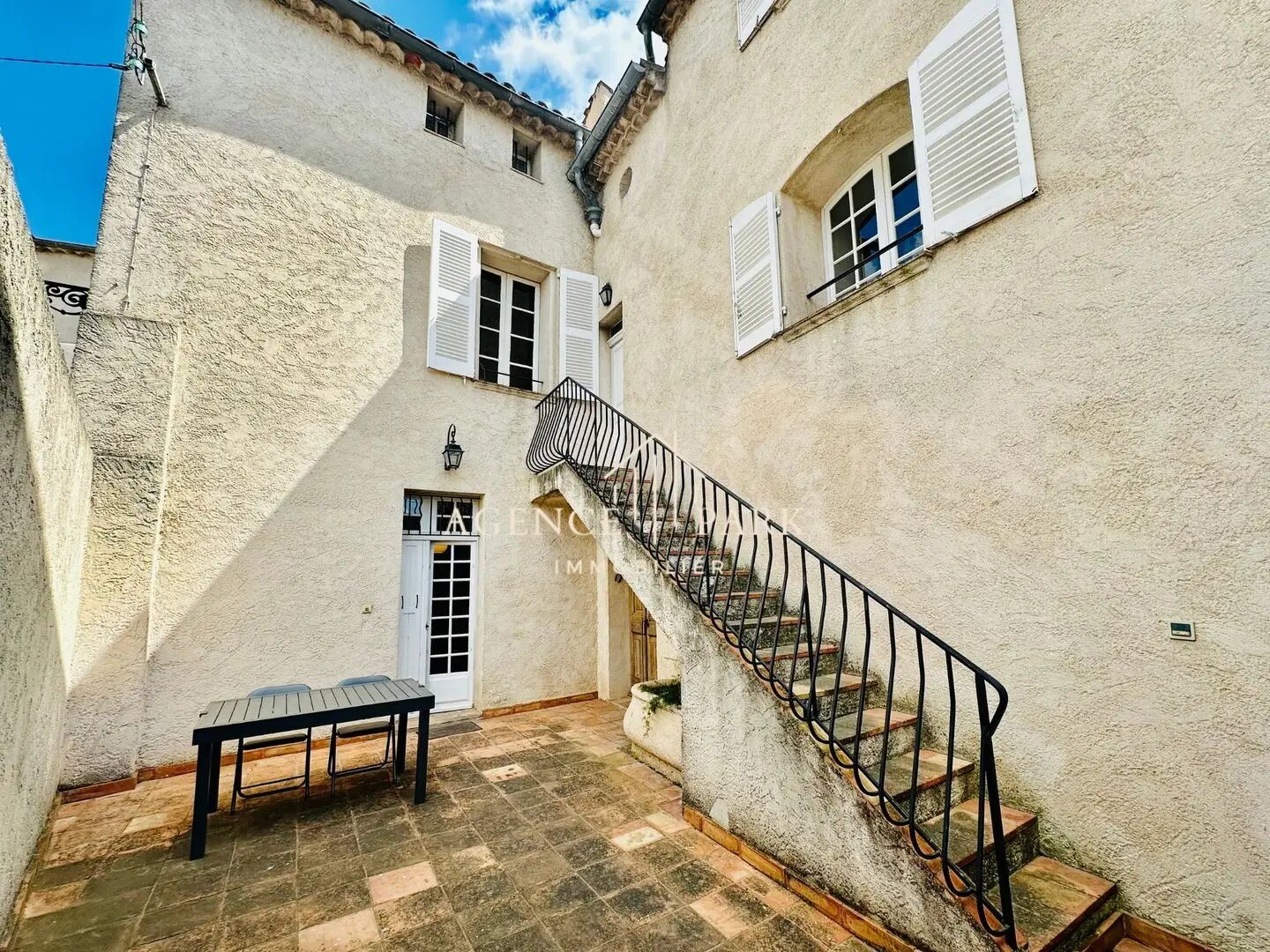 Maison à vendre, 243m², Roquebrune-sur-Argens