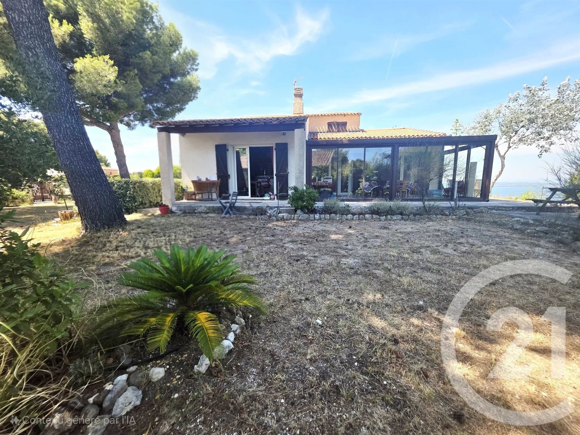 Maison à vendre, 114m², Saint-Mitre-les-Remparts