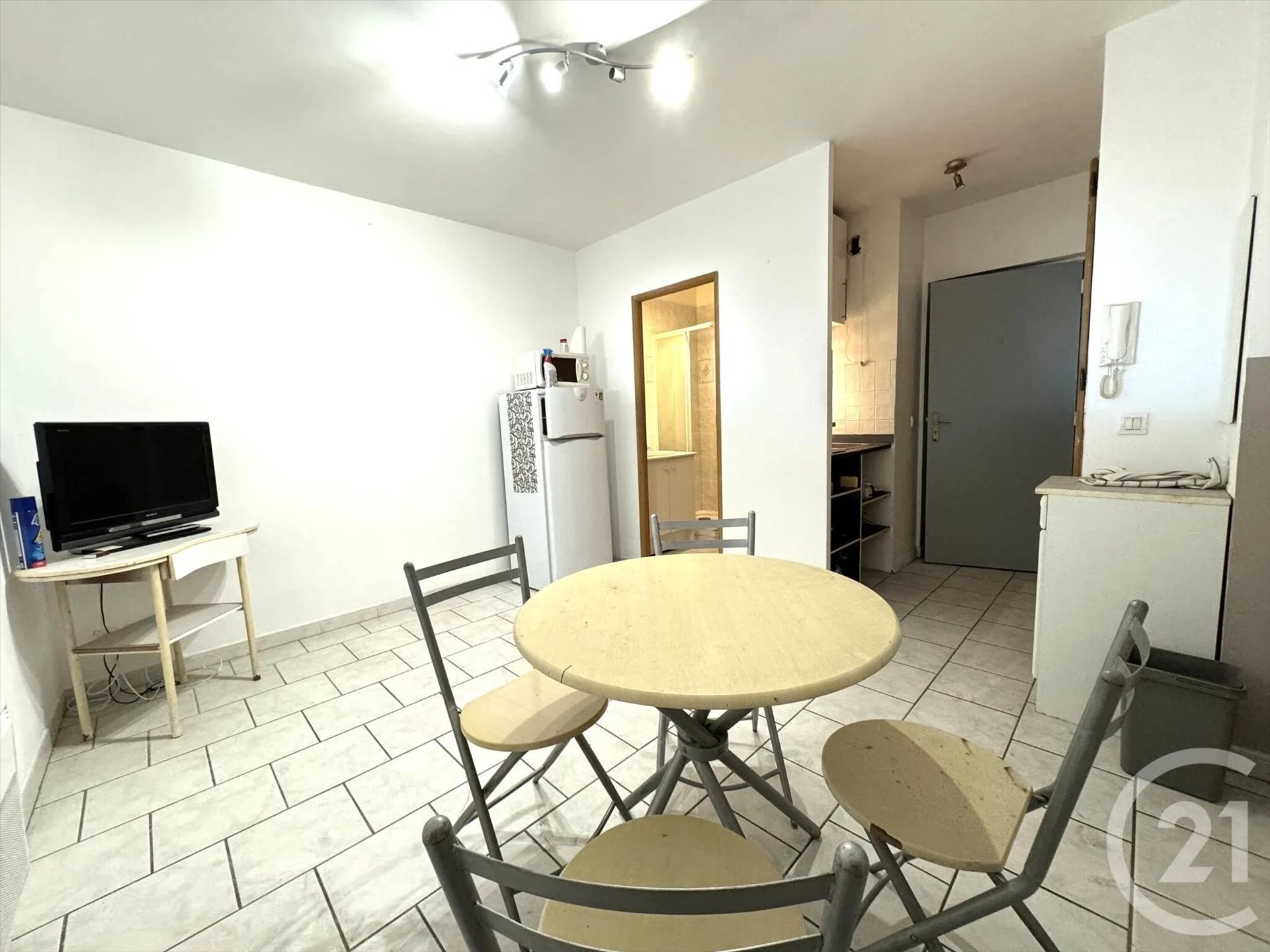 Appartement à louer, 17m², Port-Saint-Louis-du-Rhône