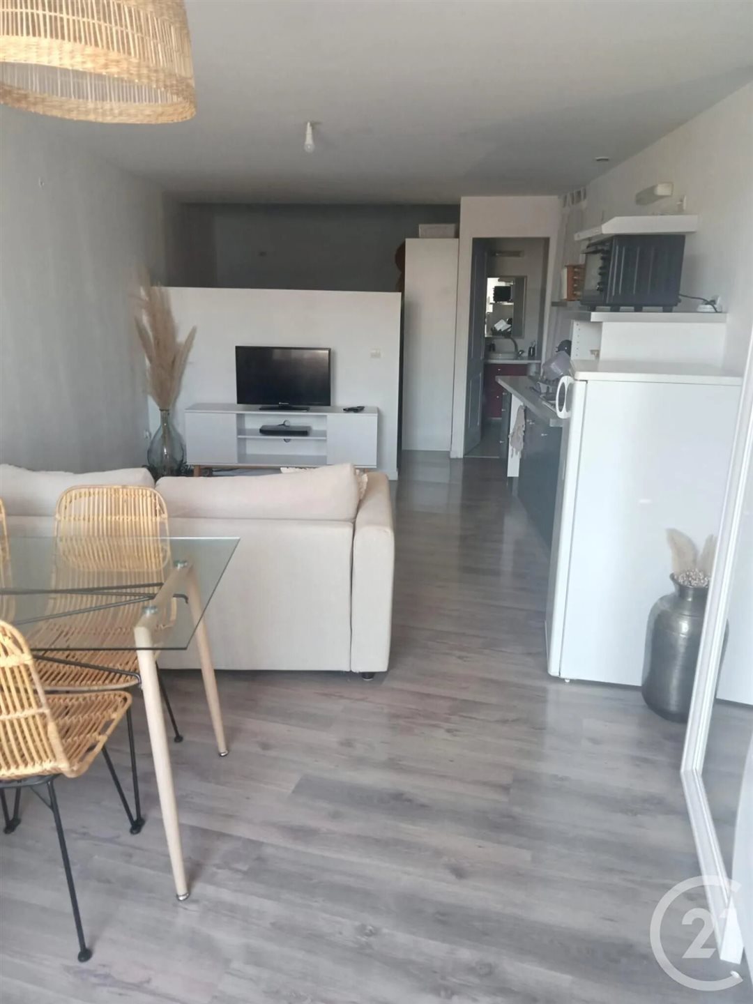 Appartement à louer, 37m², Grans