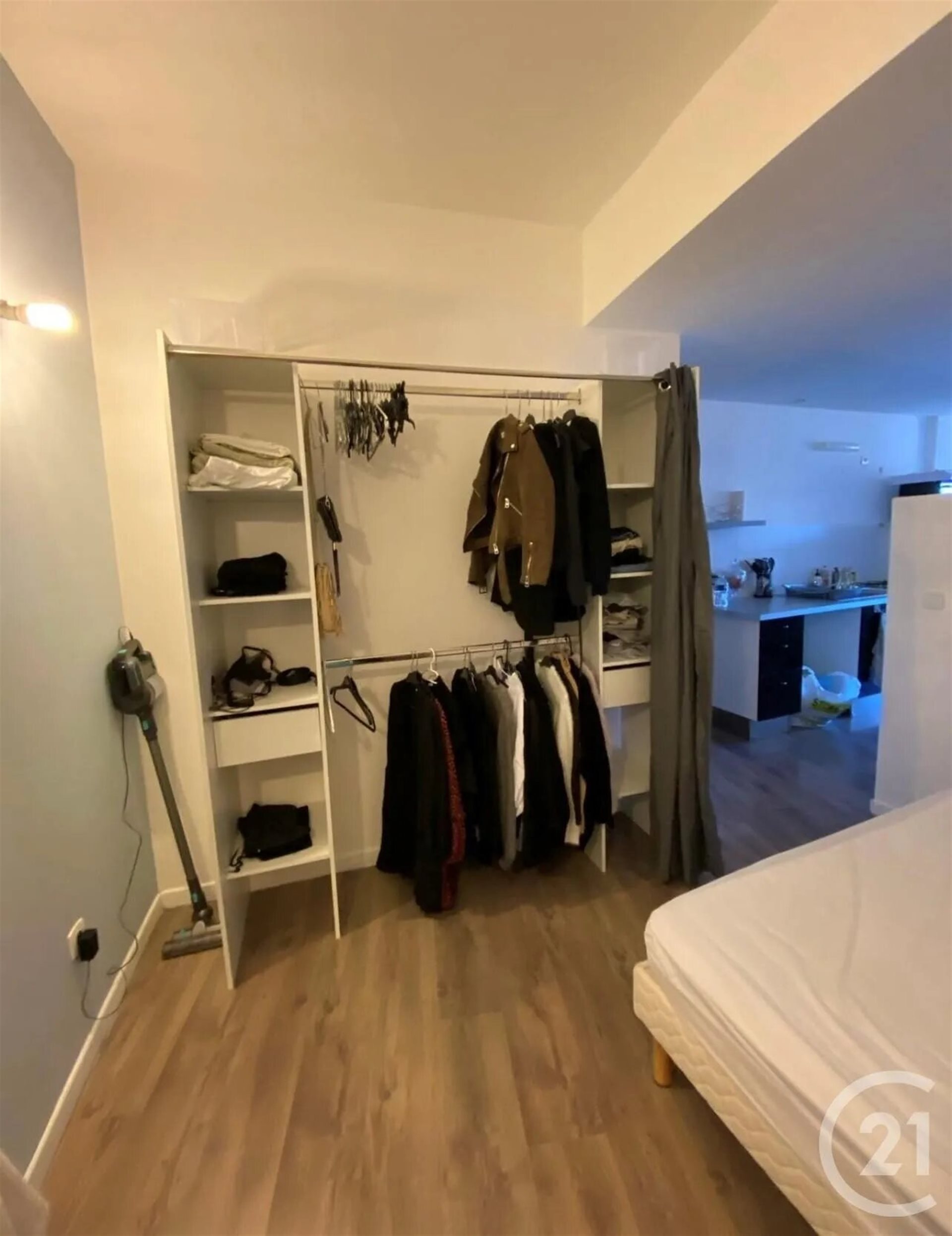 Appartement à louer, 37m², Grans