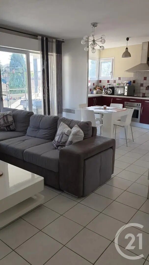 Appartement à louer, 61m², Istres