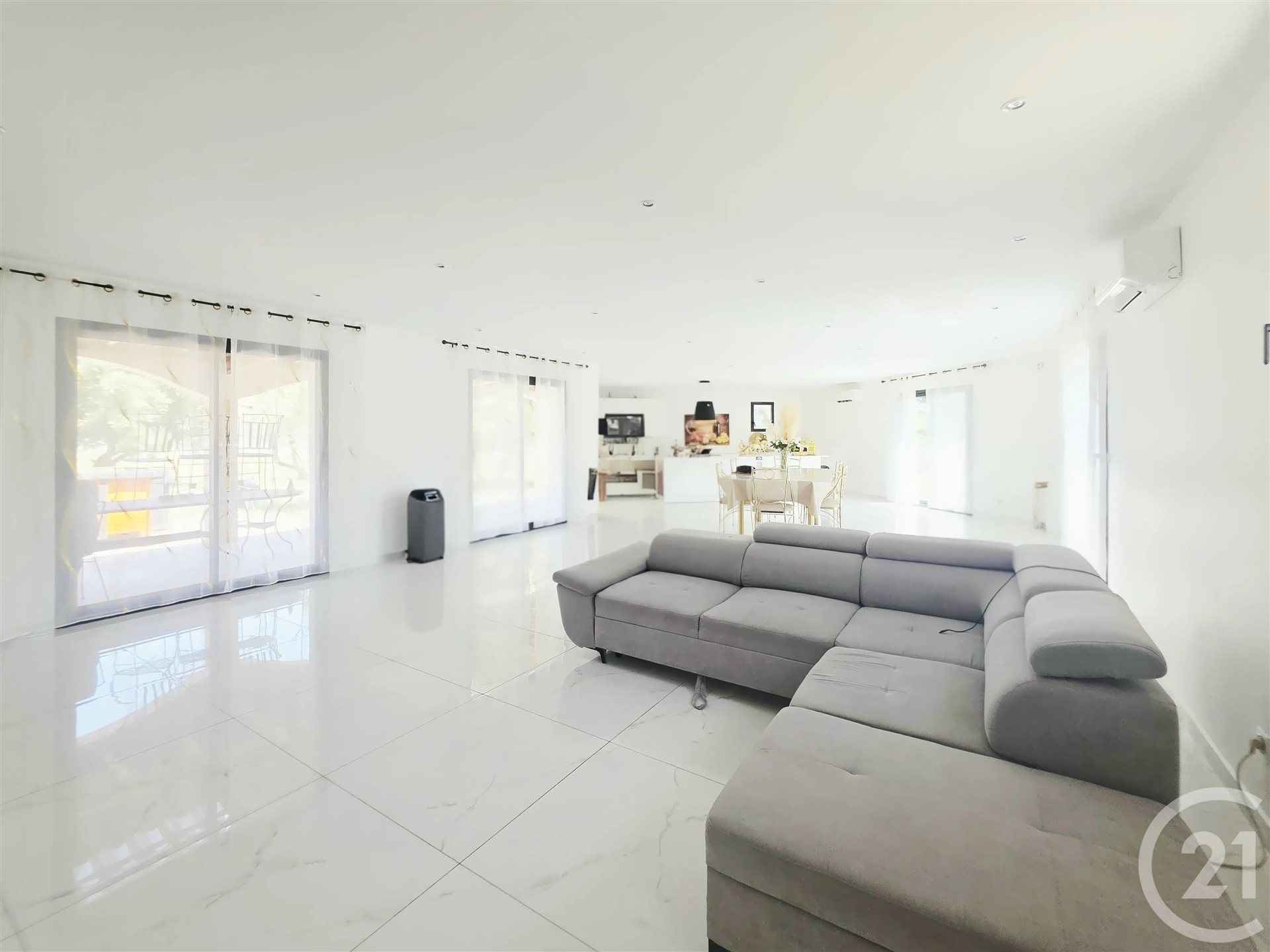Maison à vendre, 141m², Saint-Mitre-les-Remparts