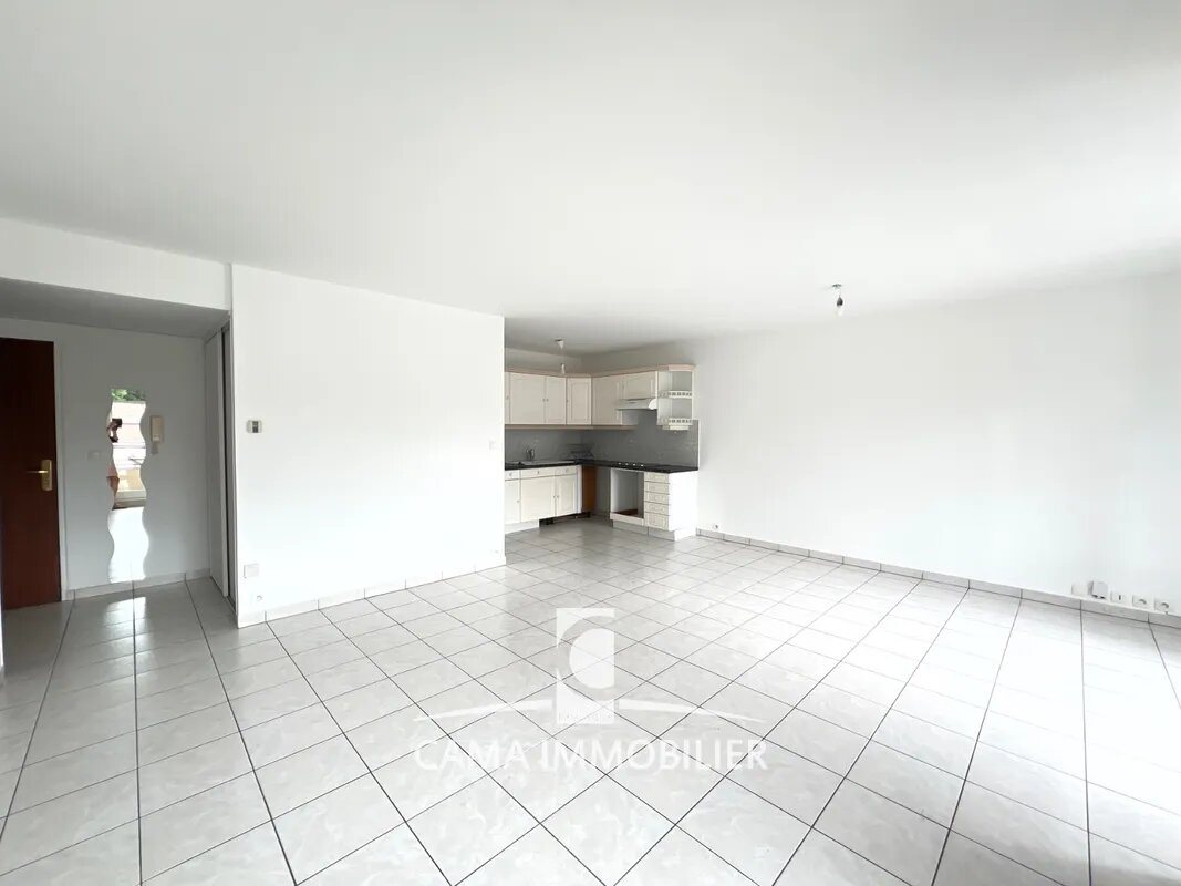 Appartement à vendre, 67m², Buc