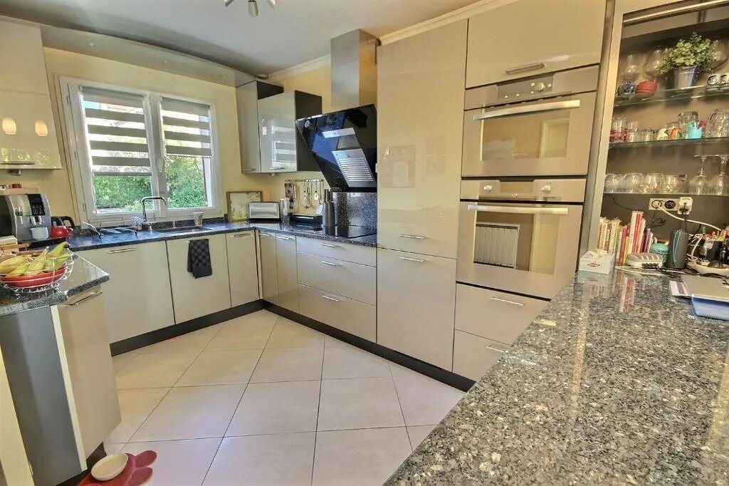 Maison à vendre, 120m², Montigny-le-Bretonneux