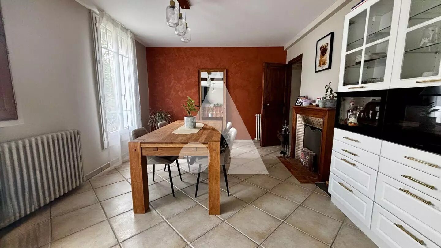 Maison à vendre, 84m², Condé-Sainte-Libiaire