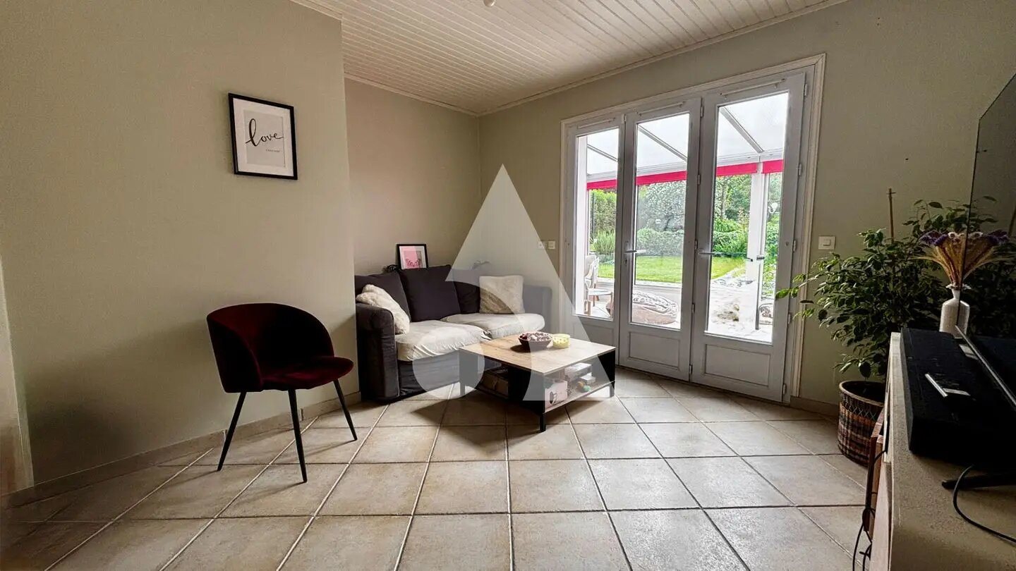 Maison à vendre, 84m², Condé-Sainte-Libiaire