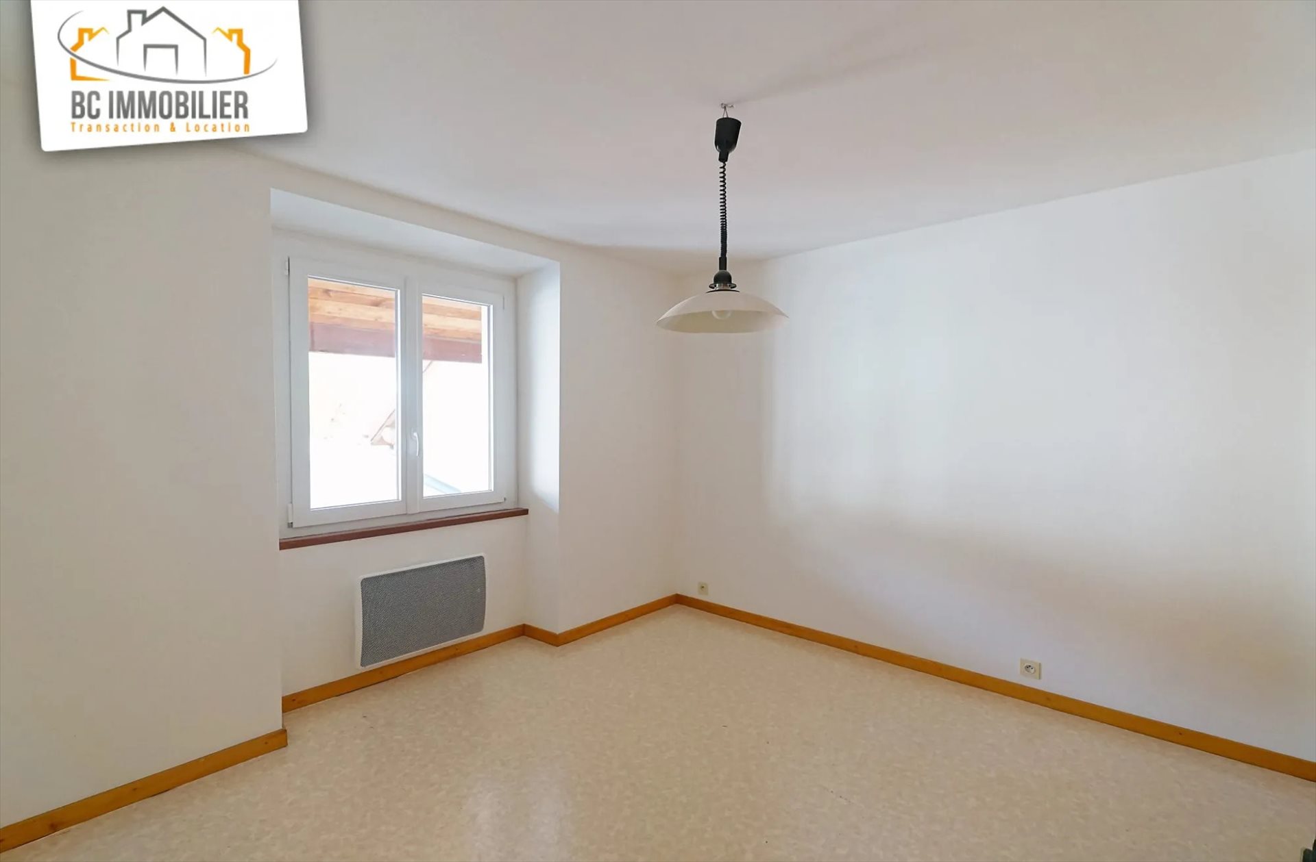 Appartement à louer, 91m², Challex