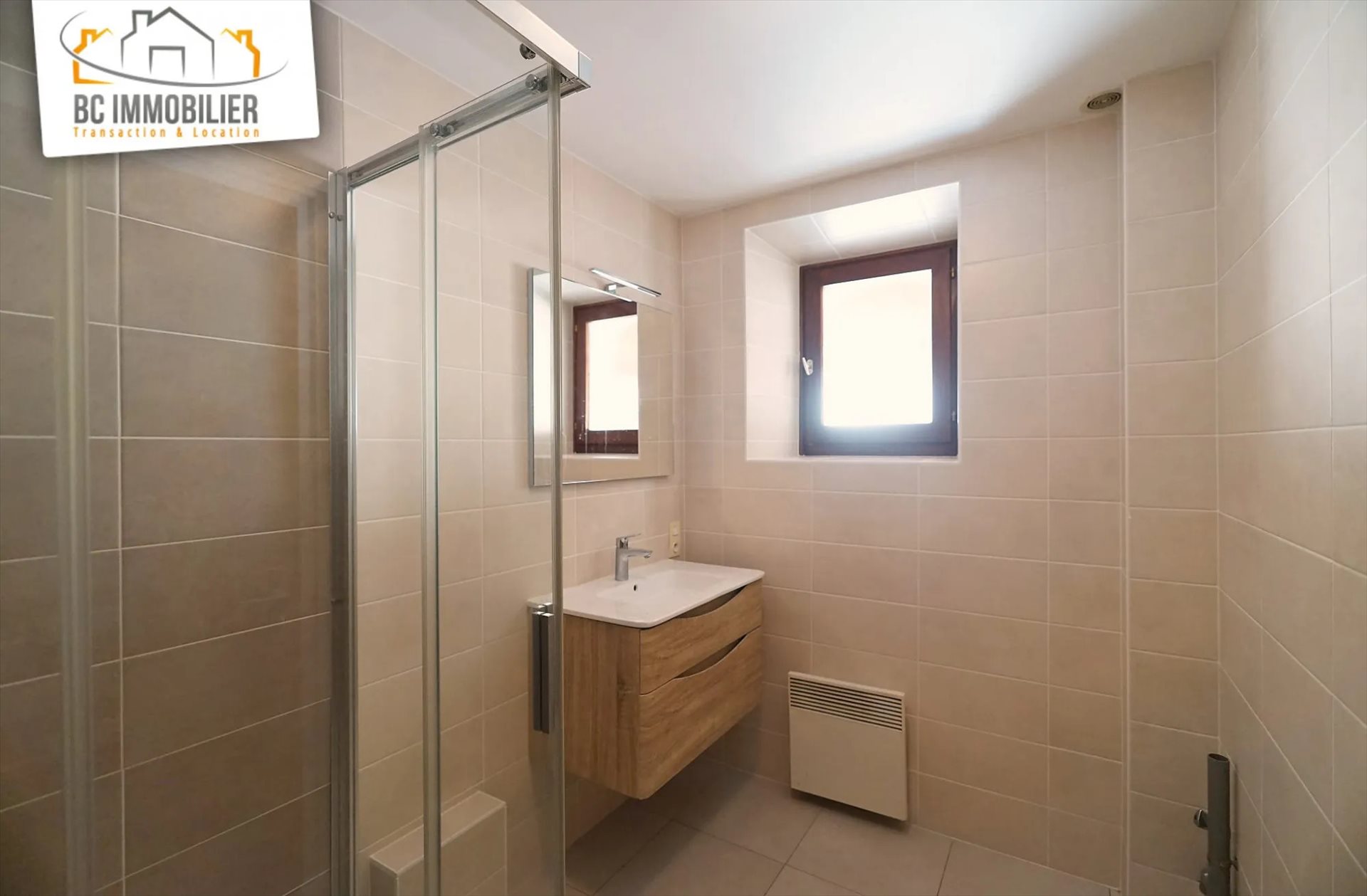 Appartement à louer, 91m², Challex