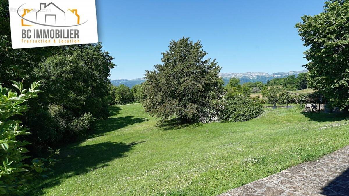 Maison à vendre, 269m², Grilly