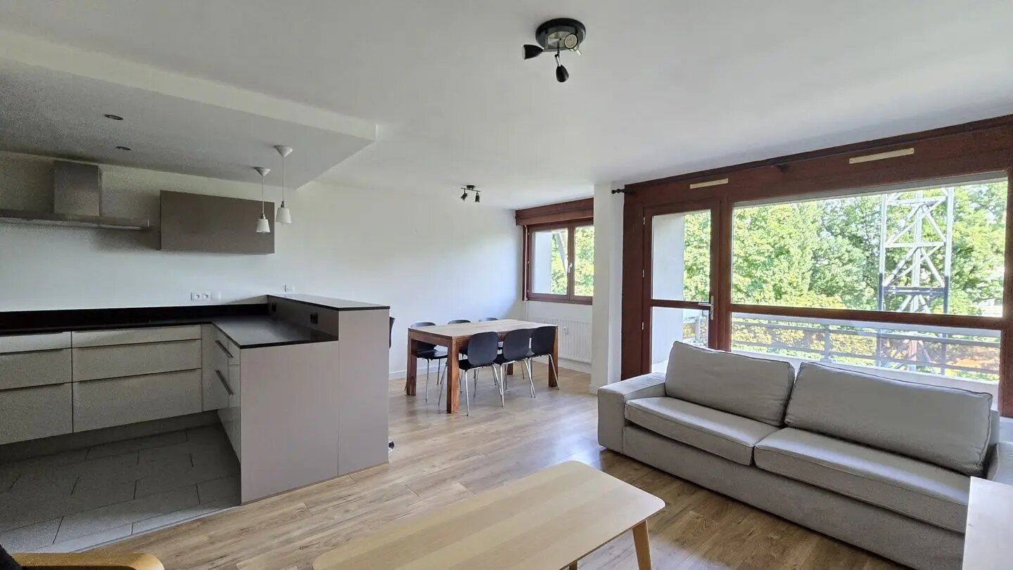 Appartement à louer, 128m², Ferney-Voltaire