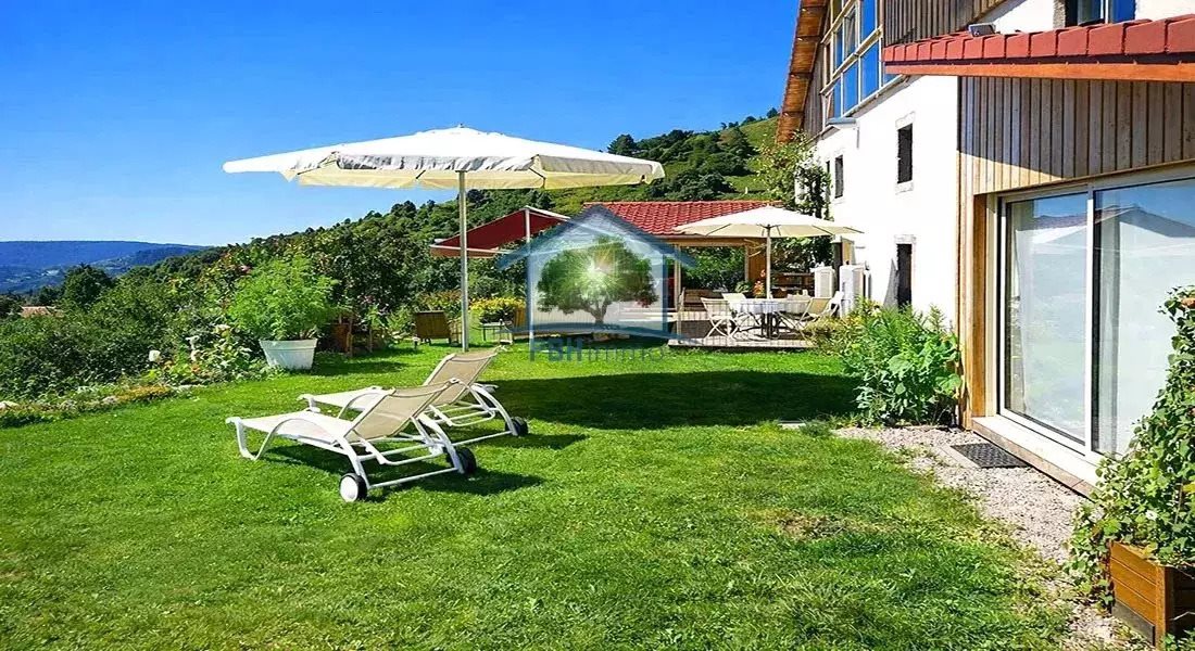 Maison à vendre, 670m², La Bresse