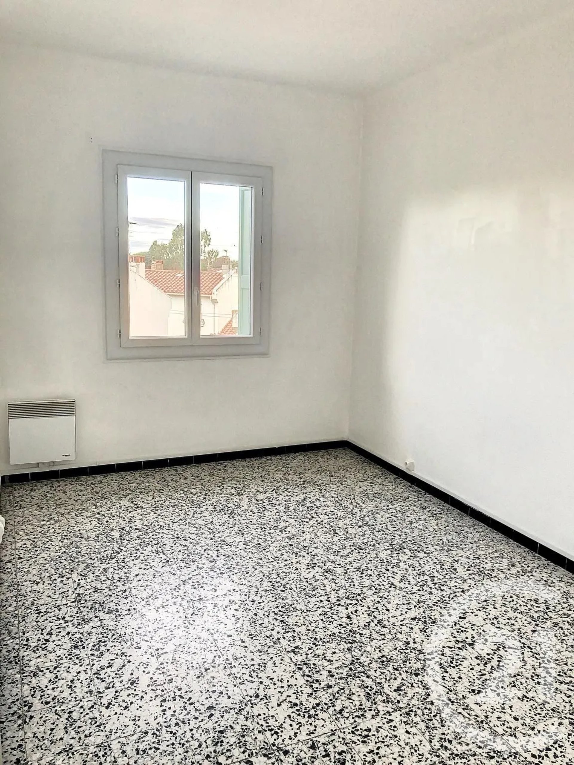 Appartement à louer, 81m², Elne