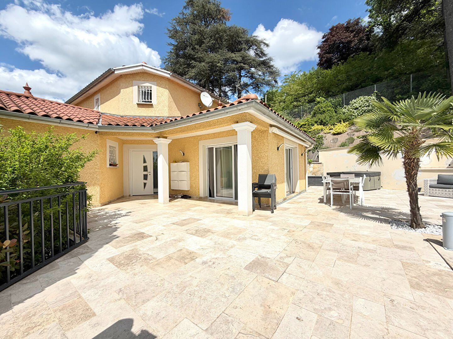 Maison à vendre, 220m², Saint-Genest-Lerpt