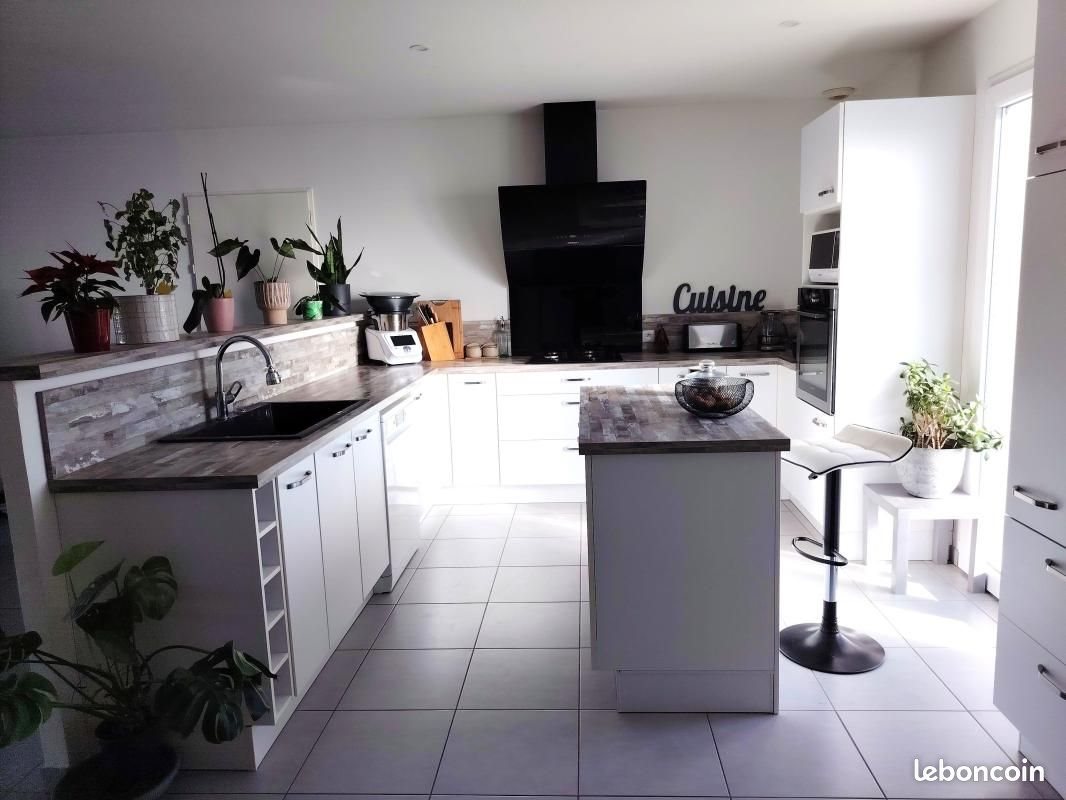 Maison à vendre, 92m², Pisany