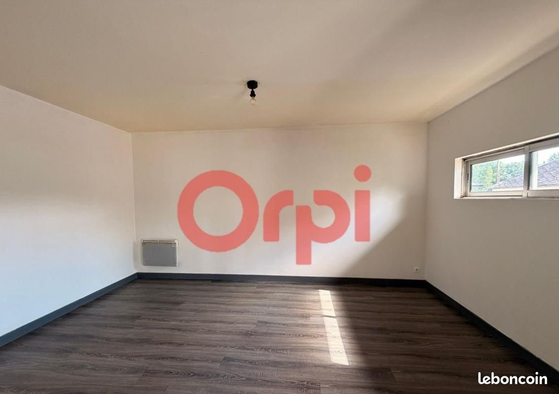 Maison à louer, 44m², Doingt