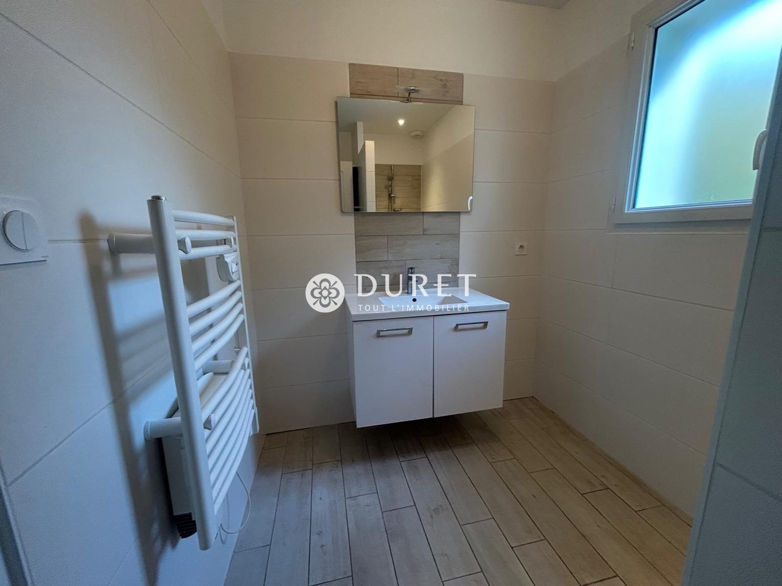 Maison à louer, 71m², Nesmy