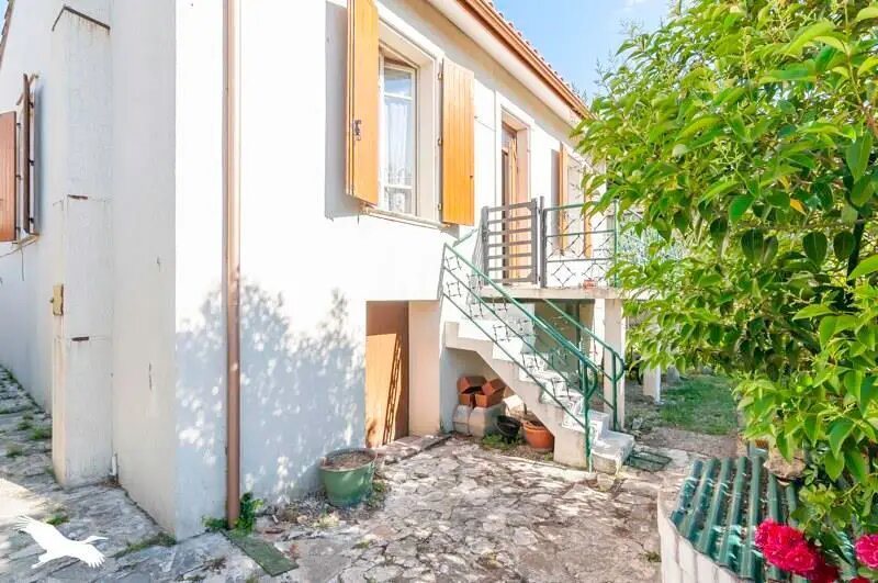 Maison à vendre, 79m², Pouzolles