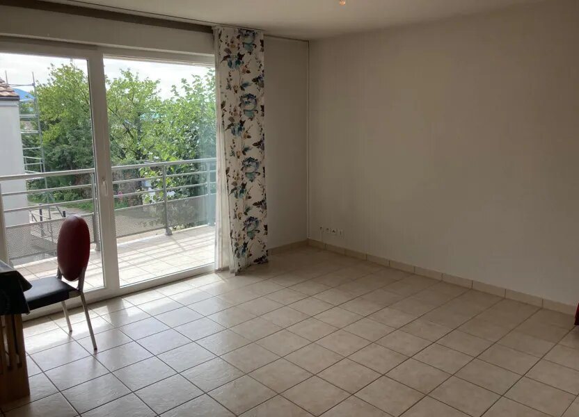 Appartement à louer, 64m², Saint-Cergues